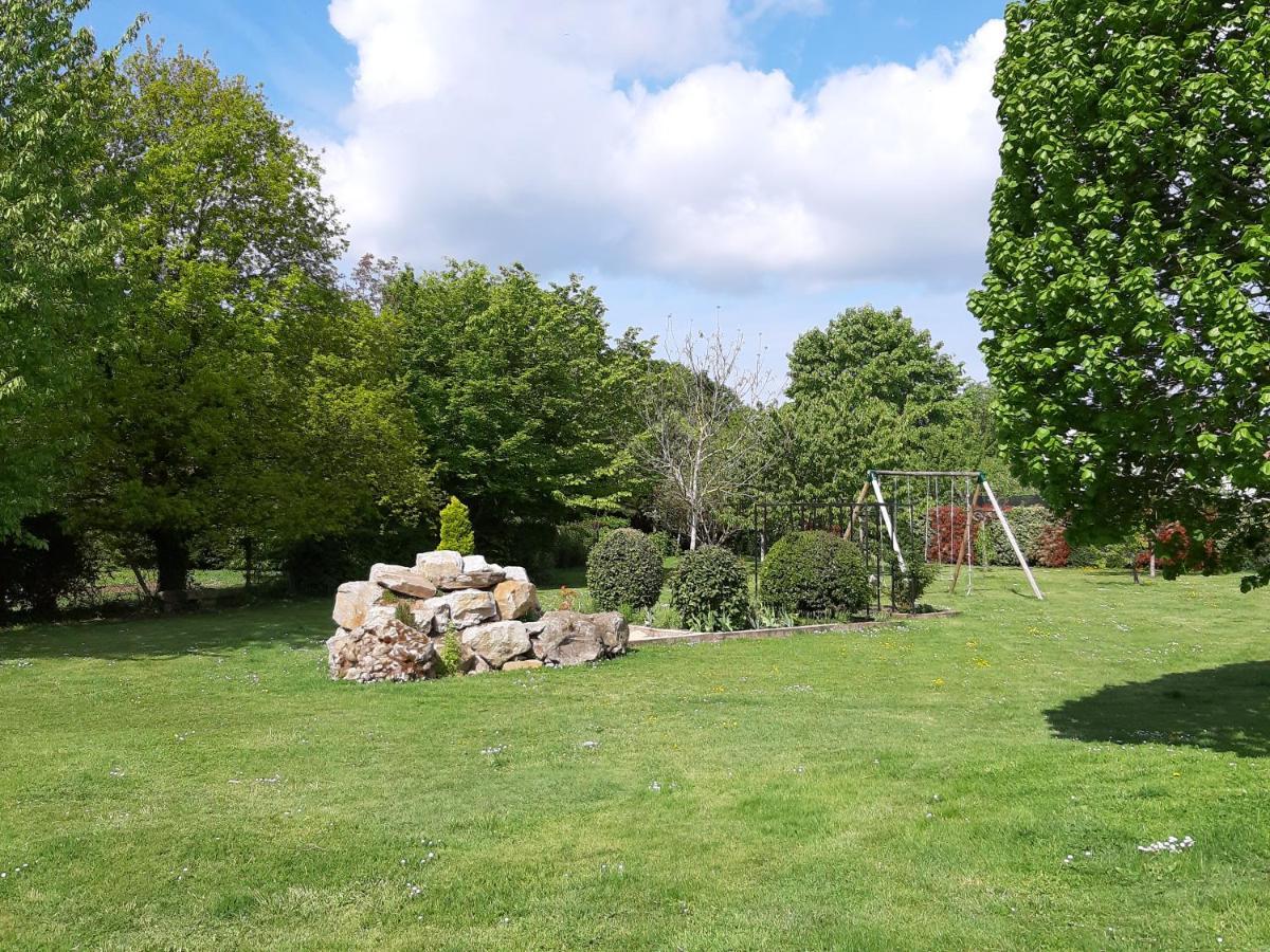 La Grange Des Lisieres Bed & Breakfast Rouvres  Екстериор снимка